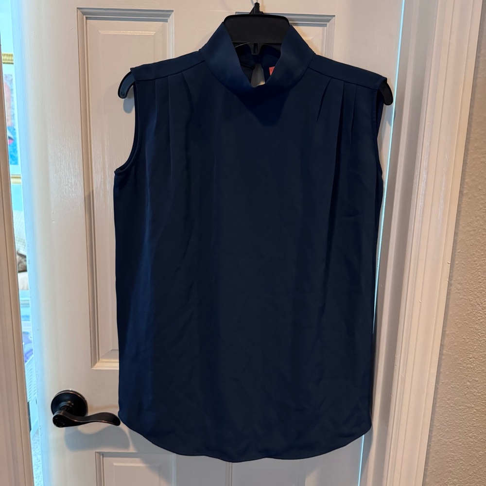 Kloth Navy Sleeveless Blouse Mock Neck Pleated Shoulder Small‎